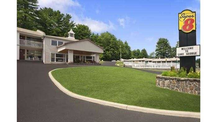 Super 8 by wyndham lake george downtown