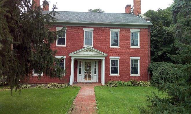 The 1819 red brick inn