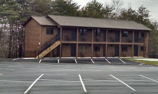 The lodges at brushy mountain