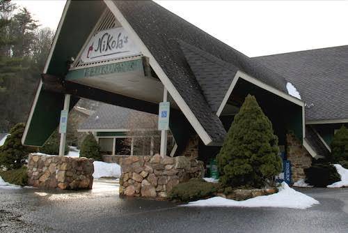 High meadows inn & nikola's restaurant