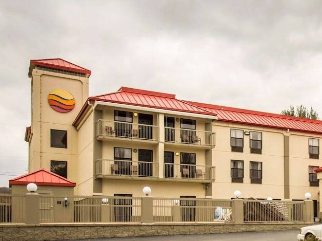 Comfort Inn Biltmore West Image