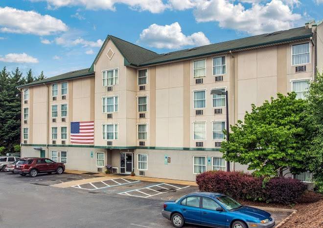 Rodeway inn & suites near outlet mall asheville