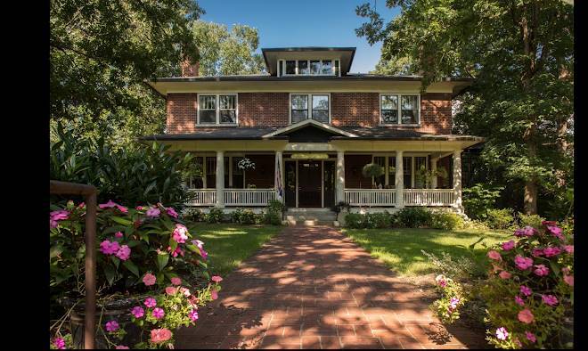 Sweet biscuit inn