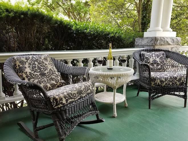 The lion and the rose bed and breakfast