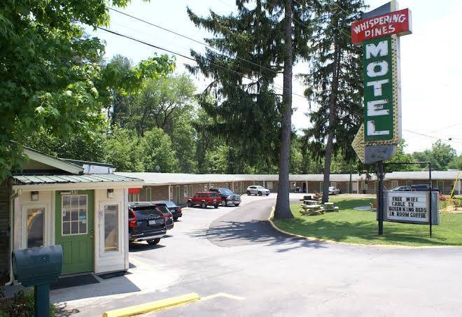 Whispering Pines Motel Asheville Image