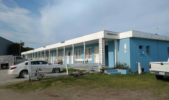 Harker's Island Fishing Center Image