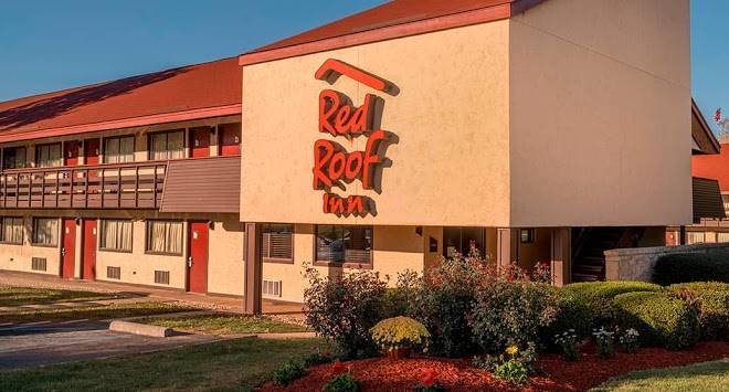 Red roof inn hickory