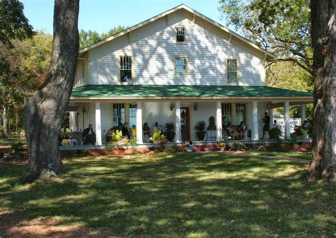 458 west bed and breakfast