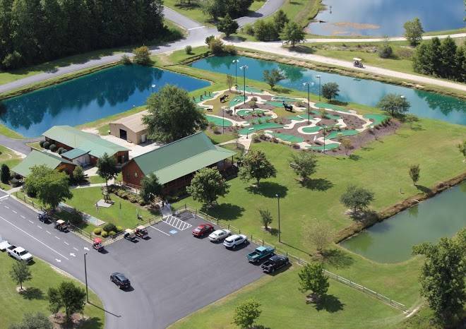 Yogi bear's jellystone park at daddy joe's