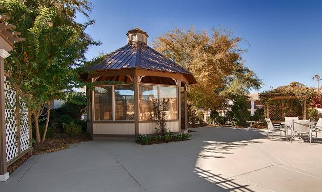 Doubletree By Hilton Hotel Fayetteville Image