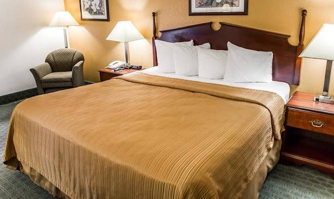 Quality inn fayetteville i 95