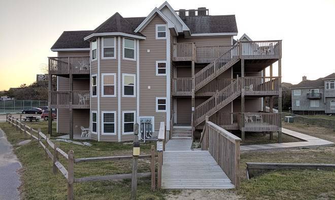 Barrier island station duck resort