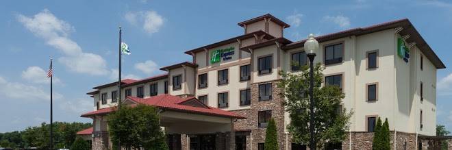 Holiday inn express & suites lexington nw the vineyard