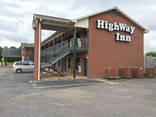 Highway inn