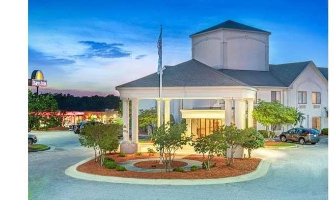 Days inn by wyndham louisburg