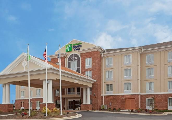 Holiday inn express & suites greensboro airport area