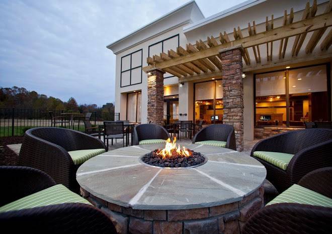 Holiday inn greensboro airport