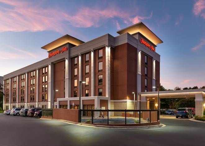Hampton inn greensboro airport