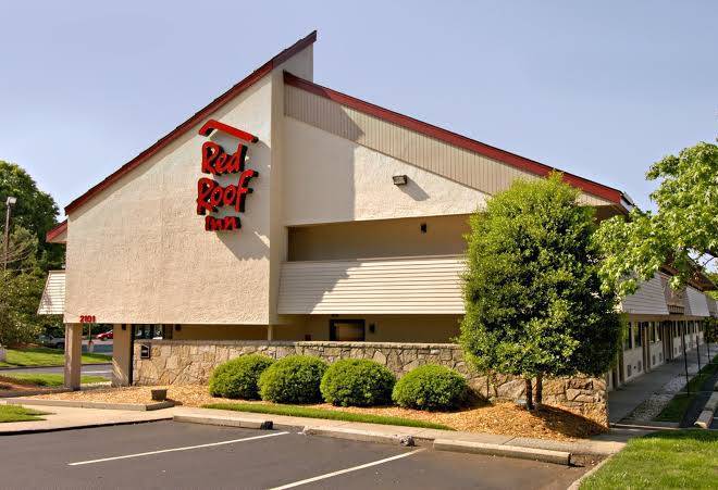 Red roof inn greensboro coliseum