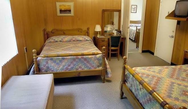 Parkway inn