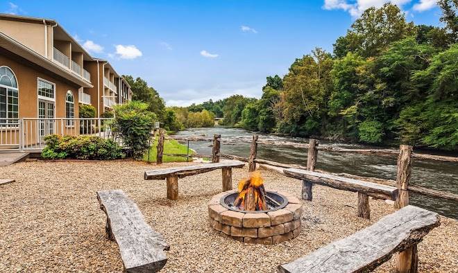 Best western plus river escape inn & suites