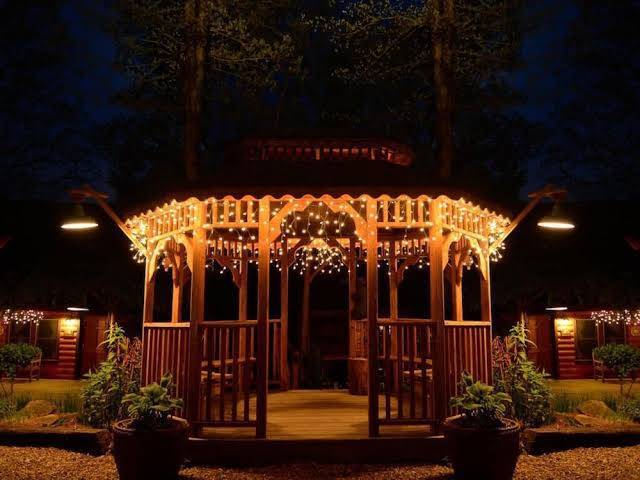Laurelwood inn