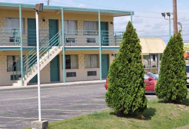 Knights inn selma