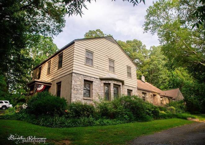 White rose manor bed and breakfast