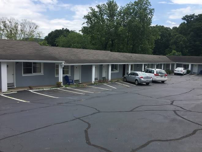 Hilltop inn