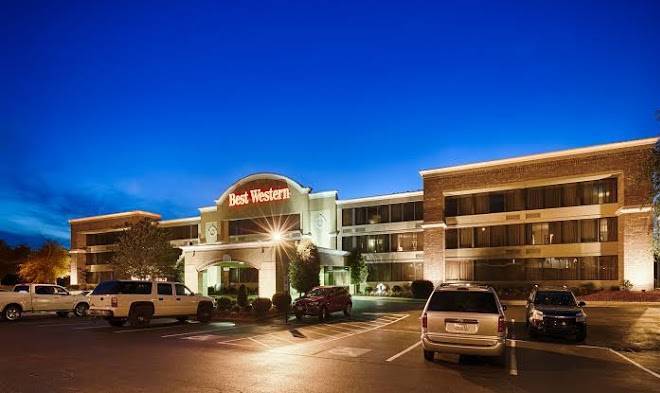 Best western plus charlotte matthews hotel