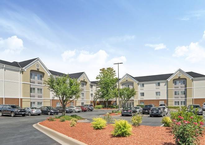 Candlewood suites huntersville lake norman area
