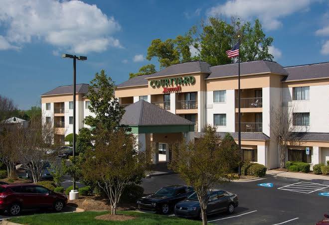 Courtyard by marriott charlotte lake norman