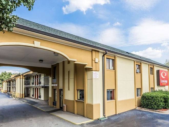 Econo lodge inn & suites matthews charlotte