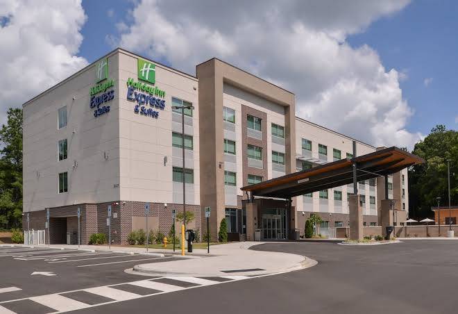 Holiday inn express & suites charlotte ballantyne