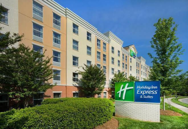 Holiday inn express & suites huntersville birkdale