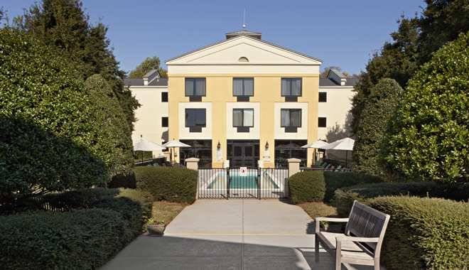 Doubletree by hilton hotel charlotte airport