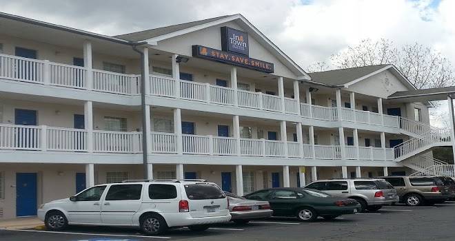 Intown suites extended stay charlotte nc east independence