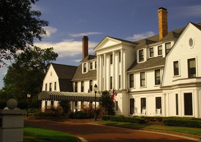 The holly inn
