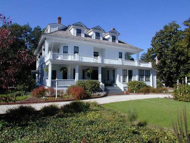 The magnolia inn