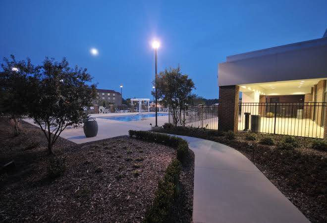 Doubletree By Hilton Hotel Rocky Mount Image