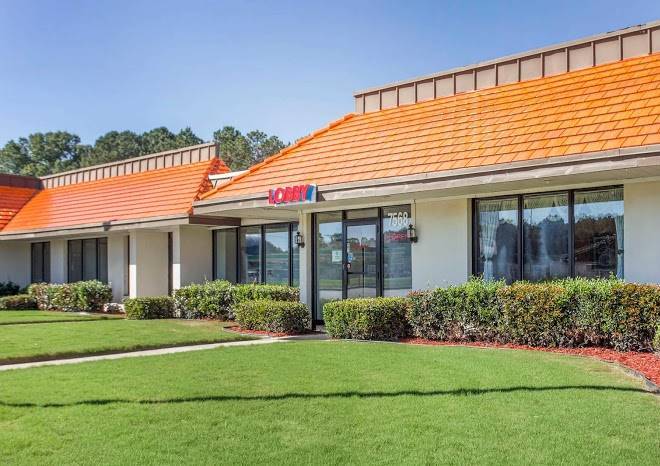 Super 8 by Wyndham Battleboro Rocky Mount