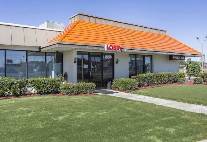 Super 8 By Wyndham Battleboro Rocky Mount Image