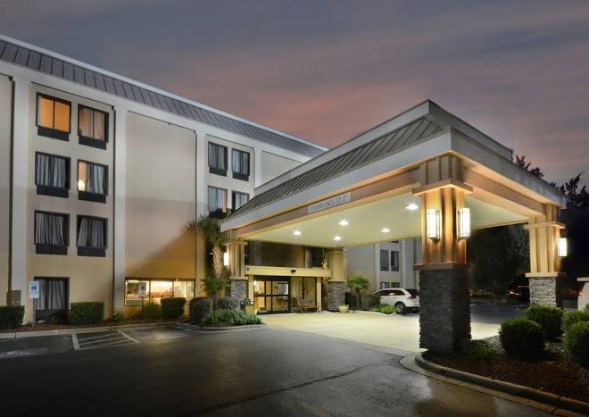 Best Western Plus Wilmington Wrightsville Beach Image