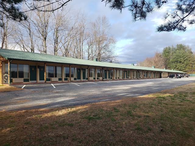 Saluda mountain lodge