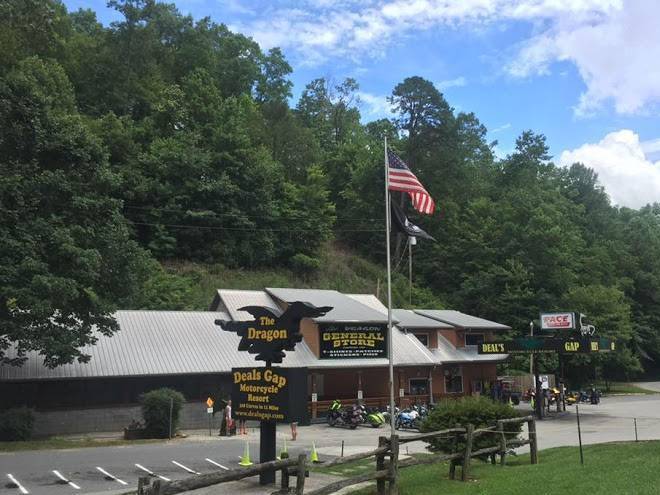 Deals gap motorcycle resort