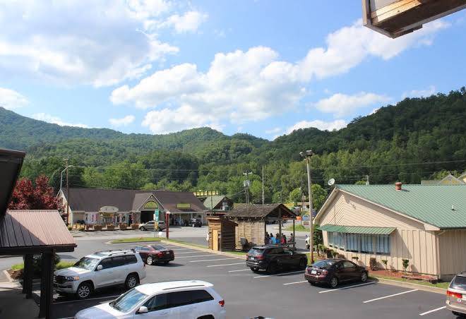 Great smokies inn