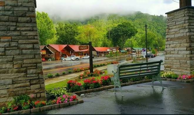 Rolling hills lodge