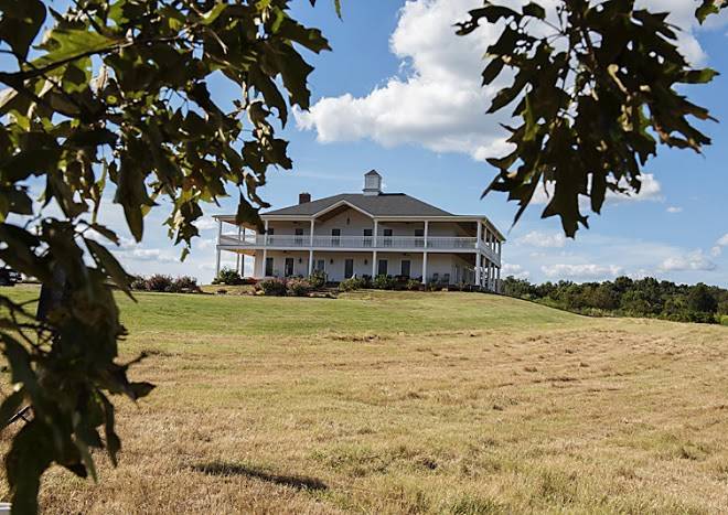 The inn at rosehill & rosehill stables