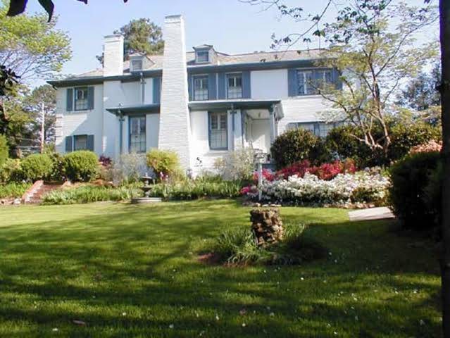 Fuquay mineral spring inn and garden