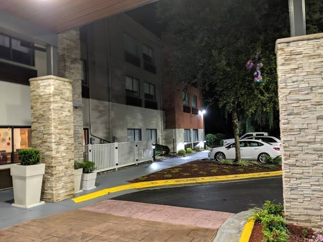 Holiday inn express raleigh ne medical center